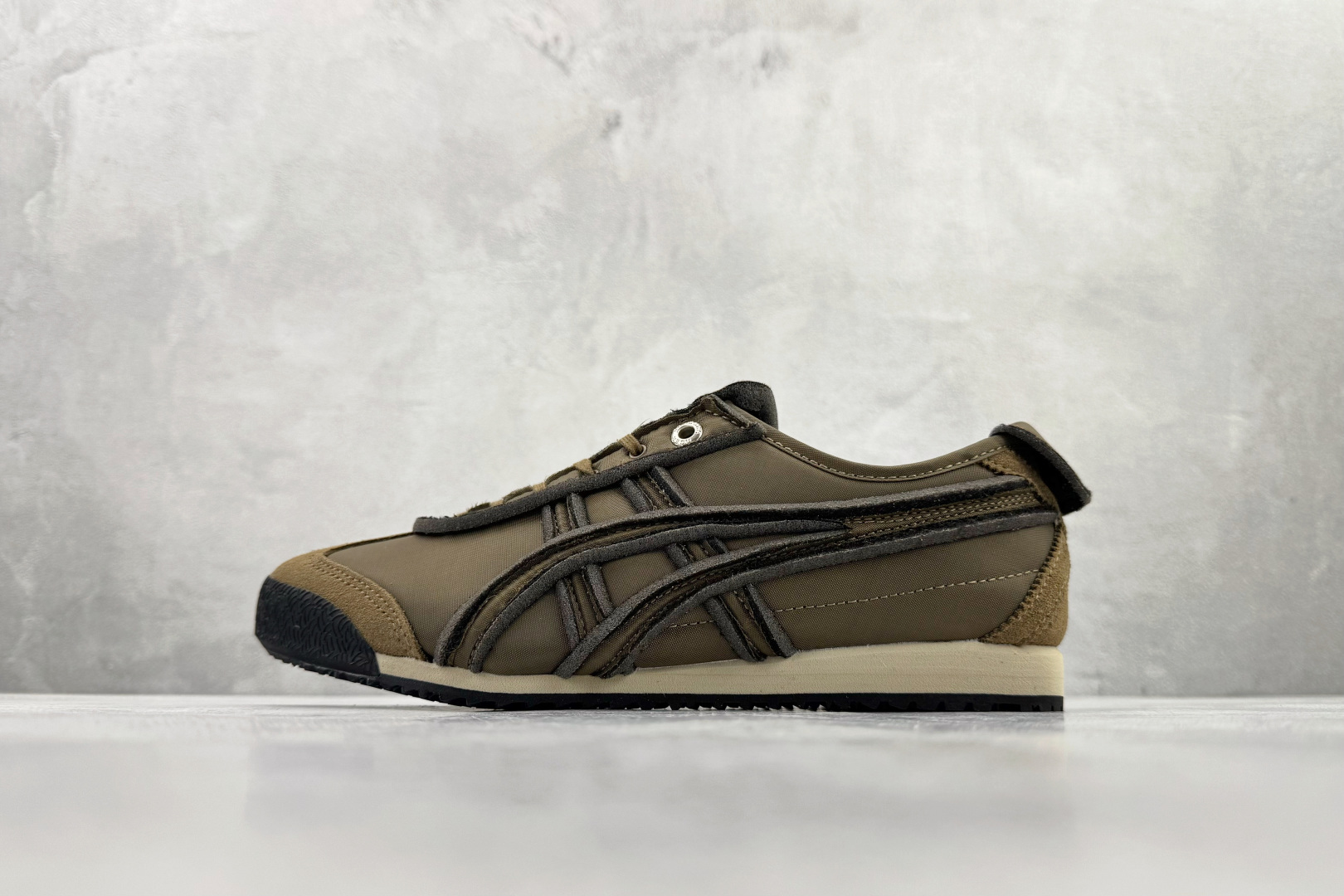 170 渠道特供 Onitsuka Tiger鬼塚虎 MEXICO 66 SD 棕色 1183C115-200