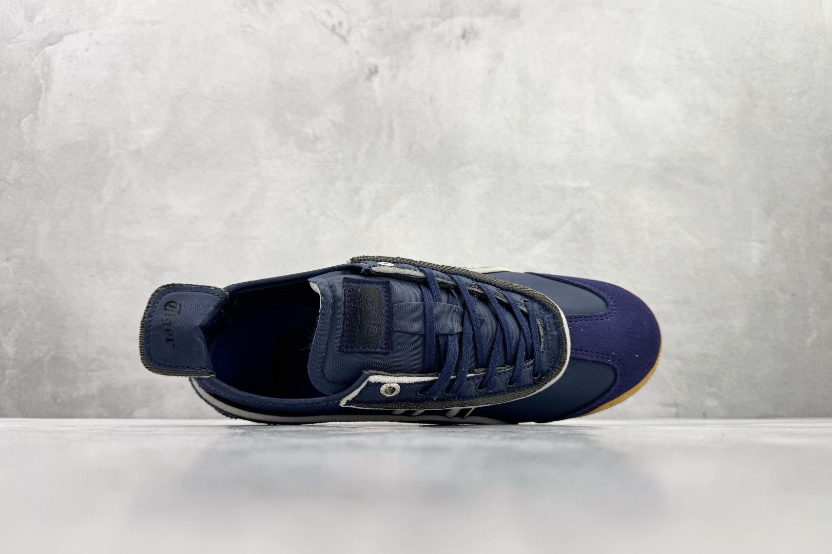 渠道特供 Onitsuka Tiger鬼塚虎 MEXICO 66 SD 蓝色 1183C115-401-莆田鞋,莆田鞋货源,高仿鞋,高仿鞋货源,安福档口,莆田高仿鞋,莆田鞋批发,高仿鞋批发,莆田高仿运动鞋,高仿运动鞋,莆田运动鞋 渠道特供 Onitsuka Tiger鬼塚虎 MEXICO 66 SD 蓝色 1183C115-401