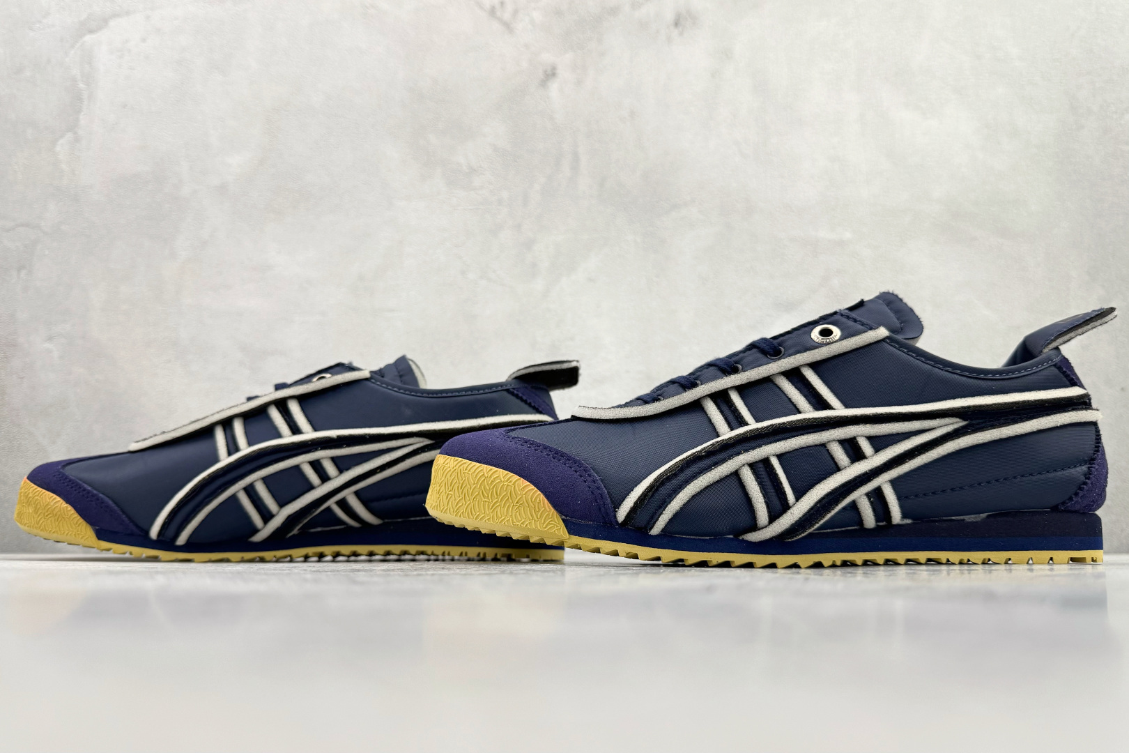 渠道特供 Onitsuka Tiger鬼塚虎 MEXICO 66 SD 蓝色 1183C115-401-莆田鞋,莆田鞋货源,高仿鞋,高仿鞋货源,安福档口,莆田高仿鞋,莆田鞋批发,高仿鞋批发,莆田高仿运动鞋,高仿运动鞋,莆田运动鞋 渠道特供 Onitsuka Tiger鬼塚虎 MEXICO 66 SD 蓝色 1183C115-401