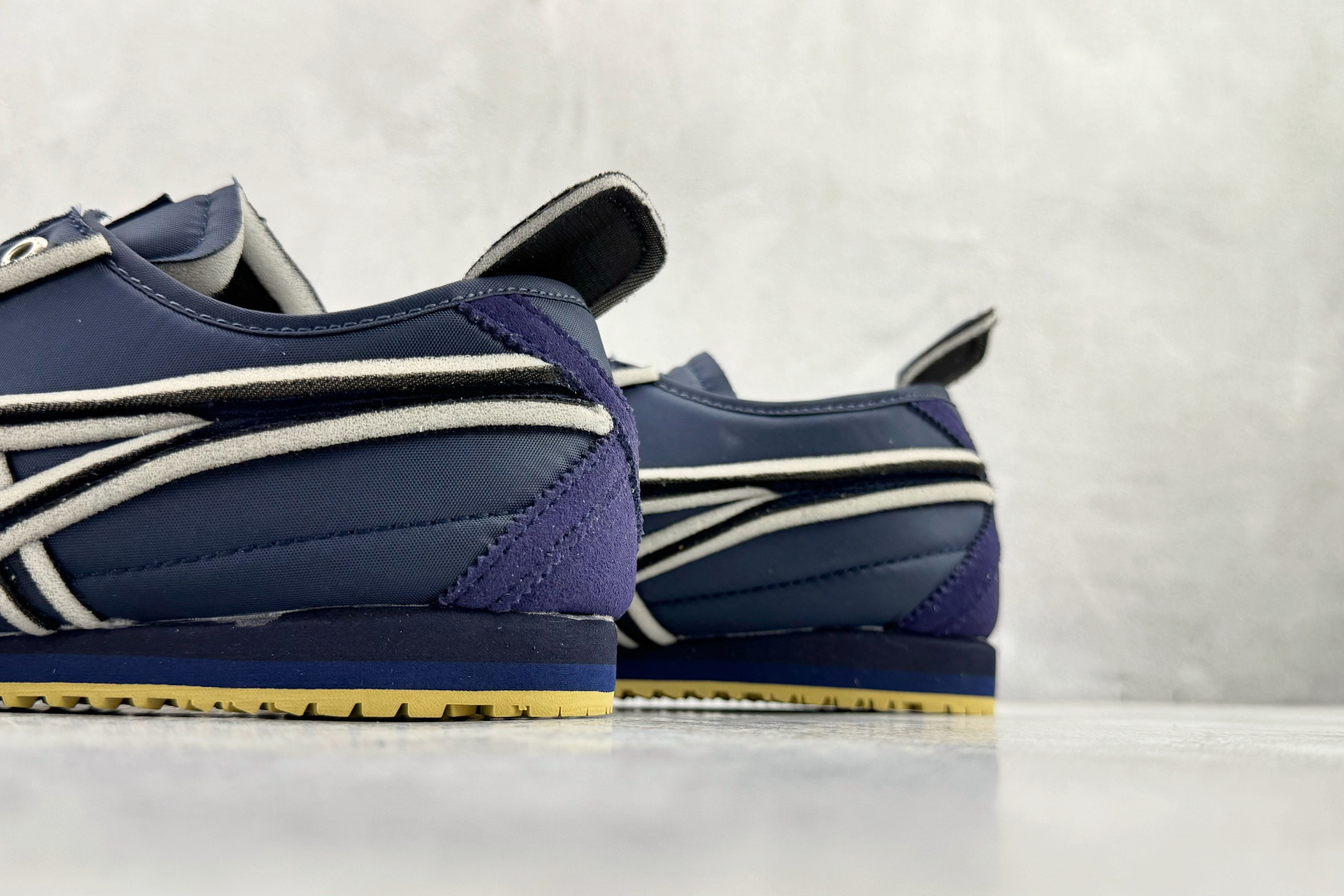 渠道特供 Onitsuka Tiger鬼塚虎 MEXICO 66 SD 蓝色 1183C115-401-莆田鞋,莆田鞋货源,高仿鞋,高仿鞋货源,安福档口,莆田高仿鞋,莆田鞋批发,高仿鞋批发,莆田高仿运动鞋,高仿运动鞋,莆田运动鞋 渠道特供 Onitsuka Tiger鬼塚虎 MEXICO 66 SD 蓝色 1183C115-401