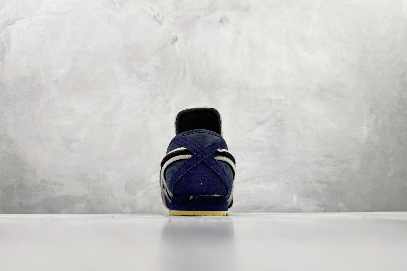 渠道特供 Onitsuka Tiger鬼塚虎 MEXICO 66 SD 蓝色 1183C115-401-莆田鞋,莆田鞋货源,高仿鞋,高仿鞋货源,安福档口,莆田高仿鞋,莆田鞋批发,高仿鞋批发,莆田高仿运动鞋,高仿运动鞋,莆田运动鞋 渠道特供 Onitsuka Tiger鬼塚虎 MEXICO 66 SD 蓝色 1183C115-401