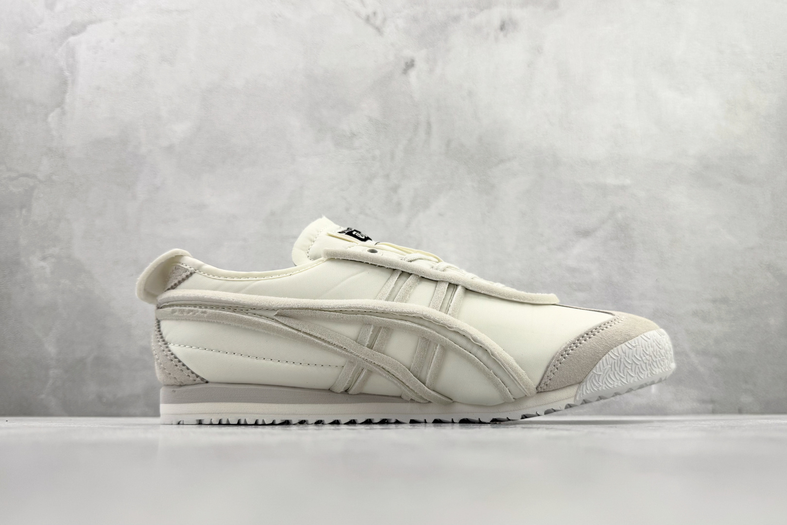 渠道特供 Onitsuka Tiger鬼塚虎 MEXICO 66 SD 米白 1183C115-100