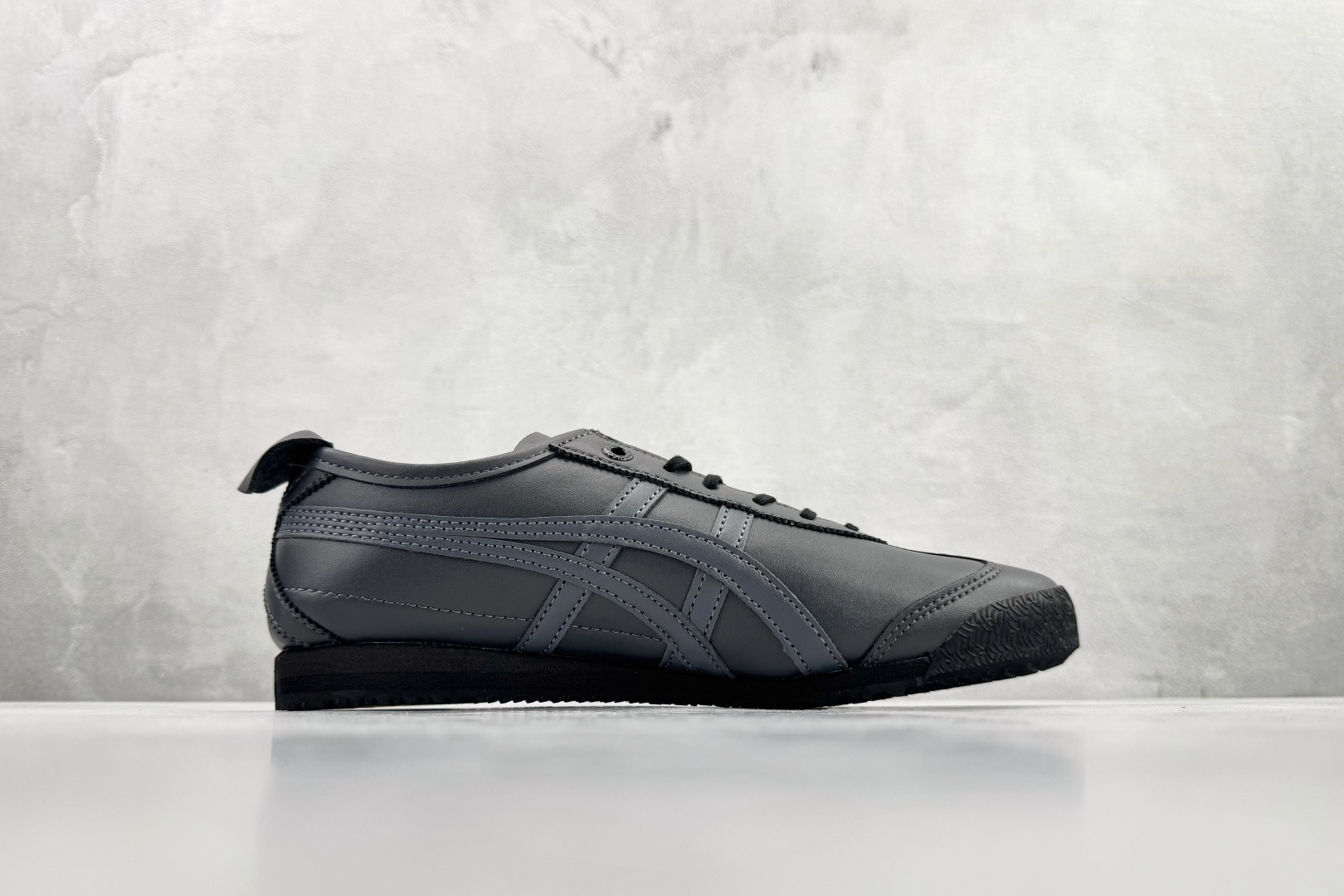 渠道特供 Onitsuka Tiger鬼塚虎 MEXICO 66 SD 黑灰 1183B500-020