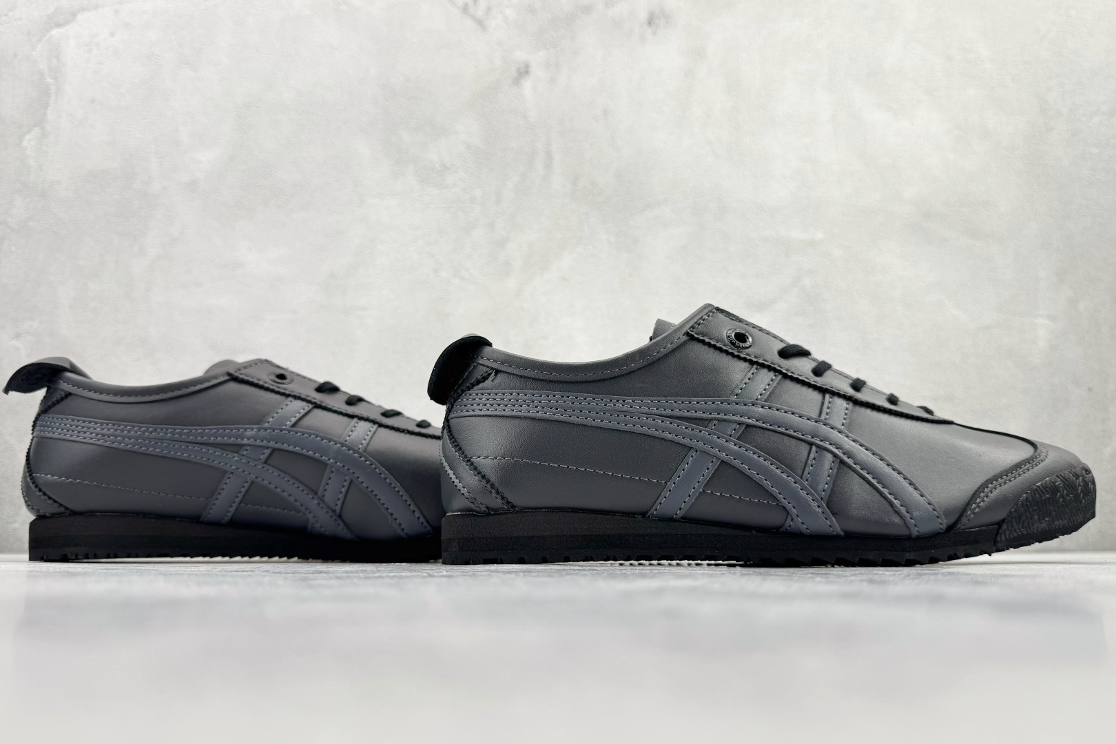 渠道特供 Onitsuka Tiger鬼塚虎 MEXICO 66 SD 黑灰 1183B500-020