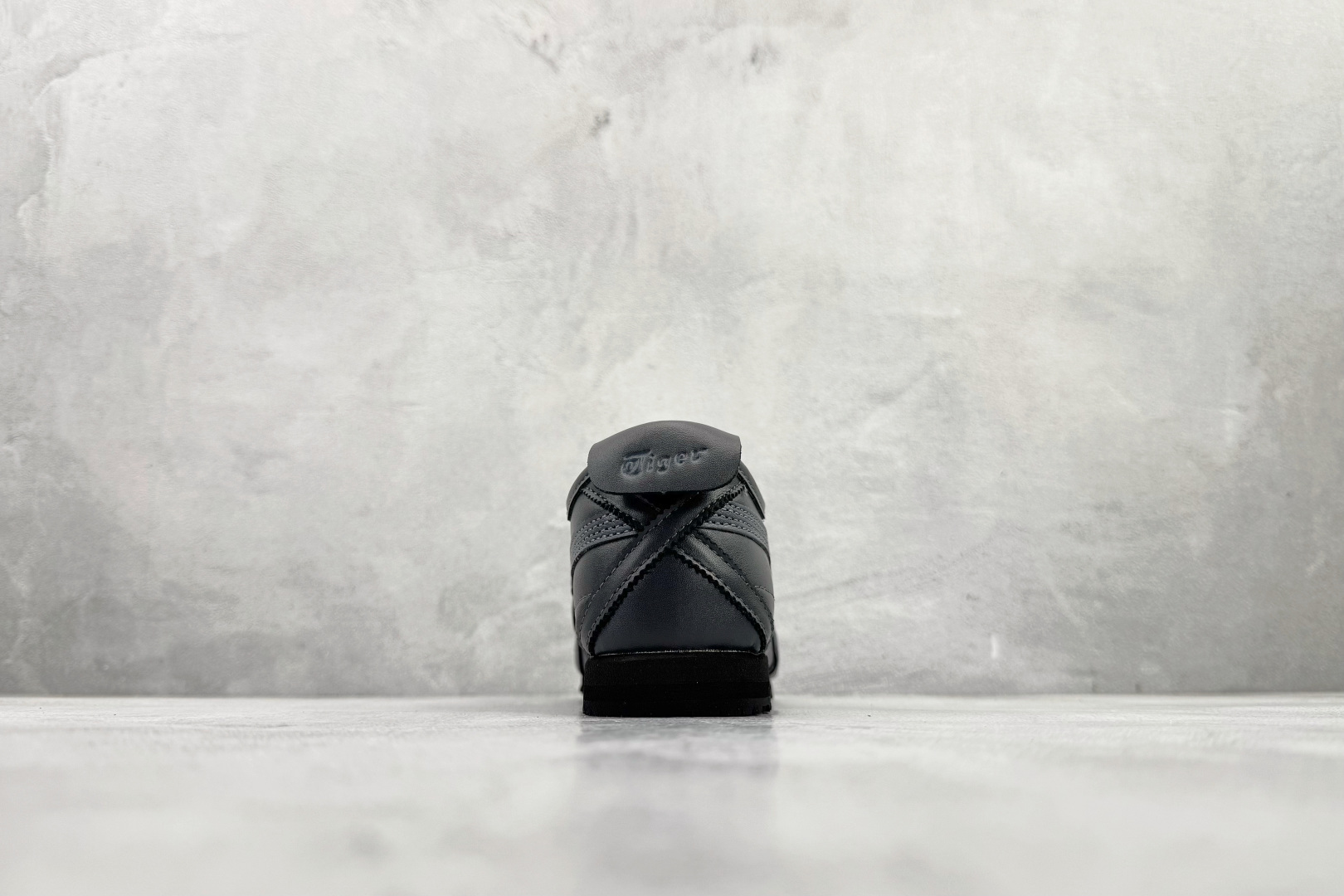 渠道特供 Onitsuka Tiger鬼塚虎 MEXICO 66 SD 黑灰 1183B500-020