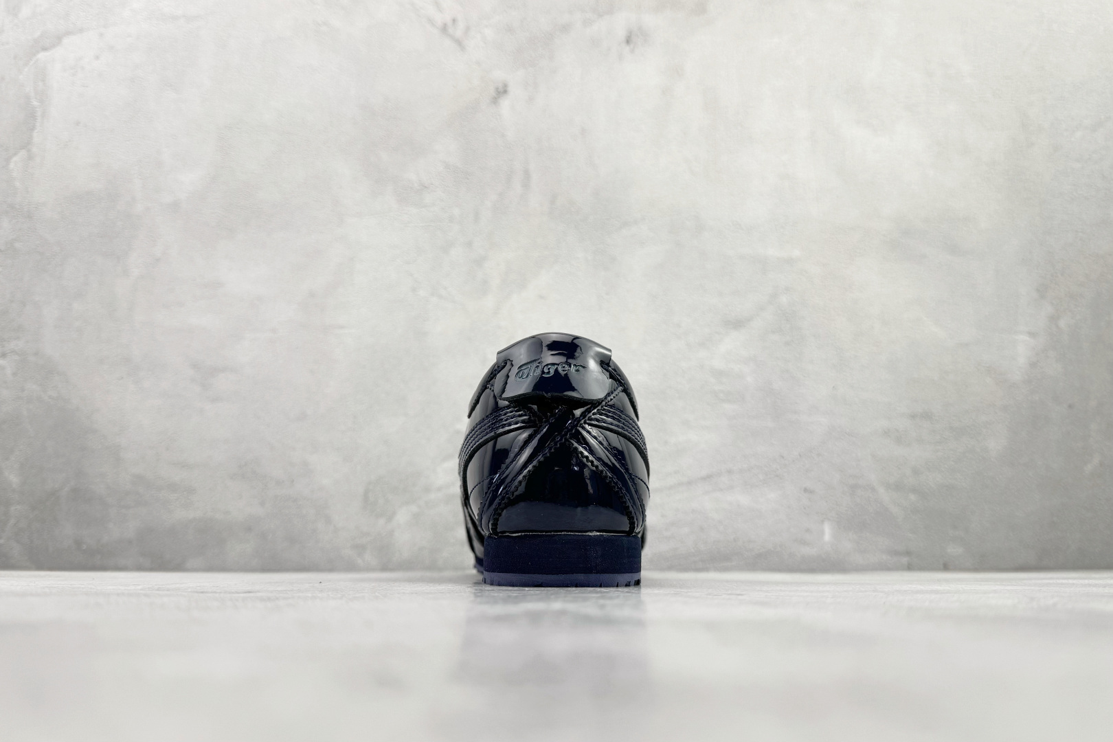 渠道特供 Onitsuka Tiger鬼塚虎 MEXICO 66 SD 深蓝 1183C527-400