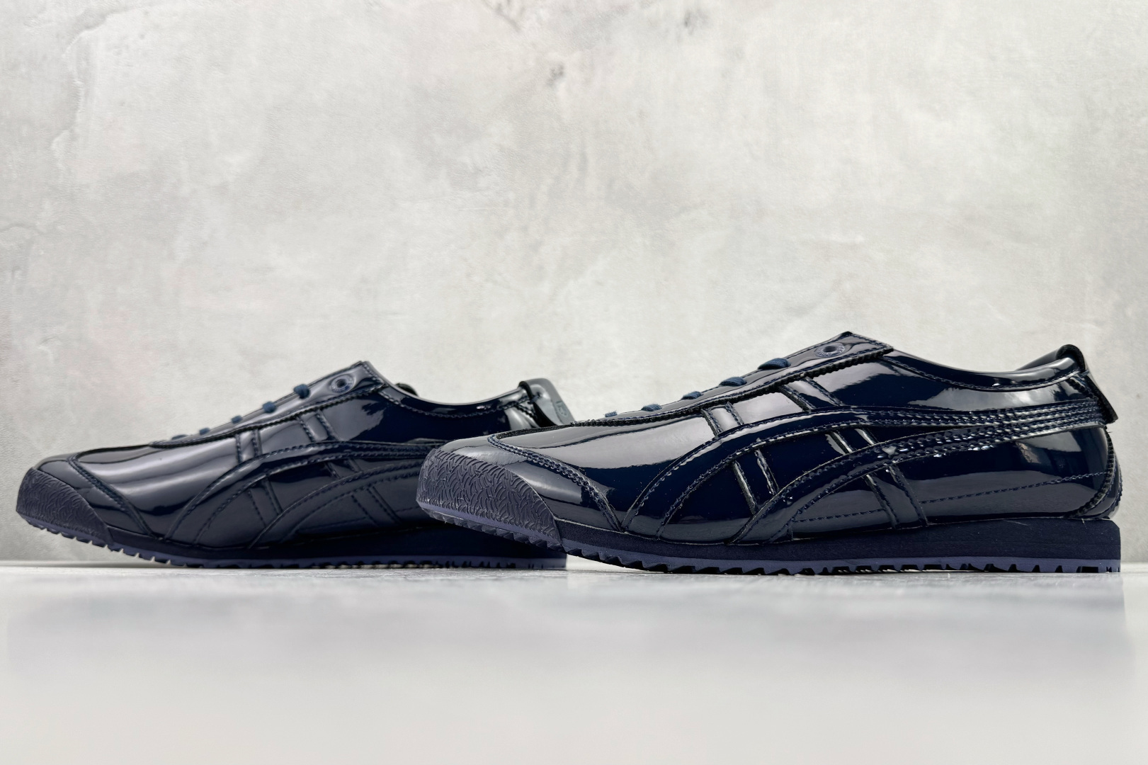 渠道特供 Onitsuka Tiger鬼塚虎 MEXICO 66 SD 深蓝 1183C527-400