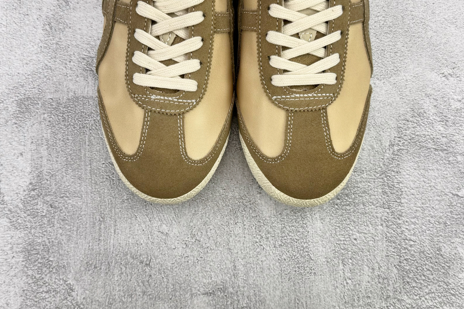 渠道特供 Onitsuka Tiger鬼塚虎 MEXICO 66 NM 卡其色 1183C176-200