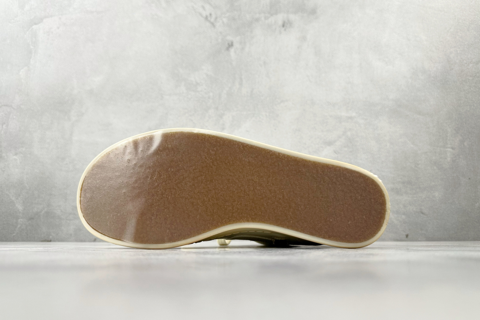 RICK OWENS/RO JUMBO LACE PADDED SNEAKS 米白 RU02C112-莆田鞋,莆田鞋货源,高仿鞋,高仿鞋货源,安福档口,莆田高仿鞋,莆田鞋批发,高仿鞋批发,莆田高仿运动鞋,高仿运动鞋,莆田运动鞋 RICK OWENS/RO JUMBO LACE PADDED SNEAKS 米白 RU02C112