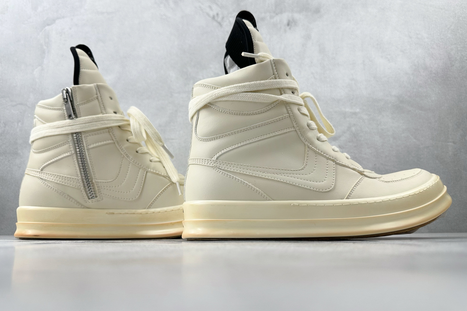 RICK OWENS/RO JUMBO LACE PADDED SNEAKS 米白 RU02C112-莆田鞋,莆田鞋货源,高仿鞋,高仿鞋货源,安福档口,莆田高仿鞋,莆田鞋批发,高仿鞋批发,莆田高仿运动鞋,高仿运动鞋,莆田运动鞋 RICK OWENS/RO JUMBO LACE PADDED SNEAKS 米白 RU02C112