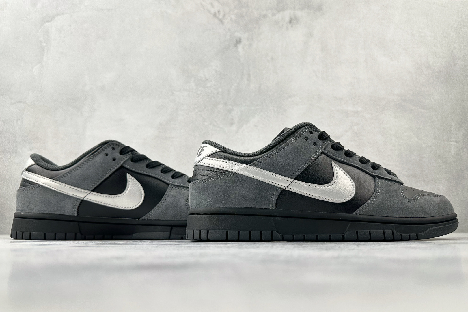 Nike Dunk Low 黑银 II7636-001