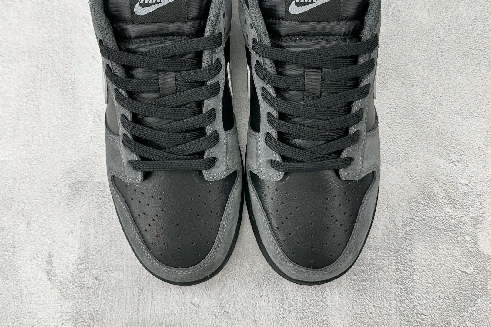 Nike Dunk Low 黑银 II7636-001