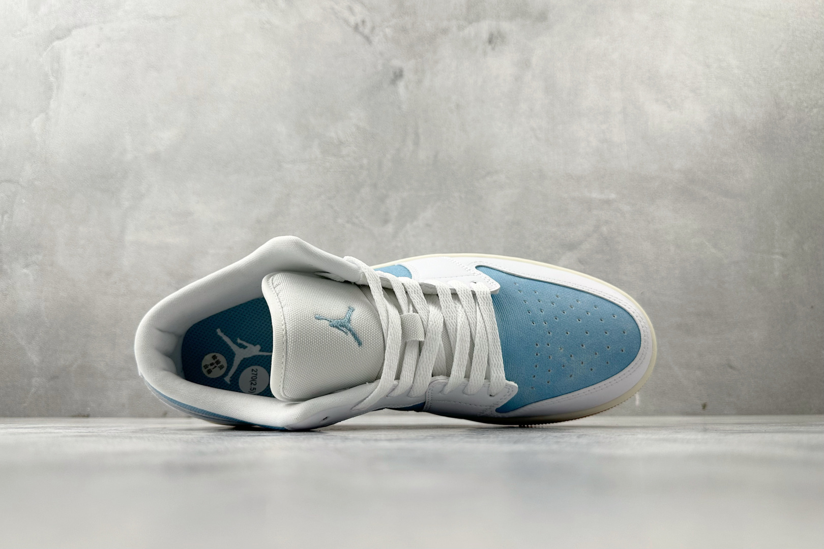 Jordan Air Jordan 1 Low 丹宁 蓝白色 HQ2004-400