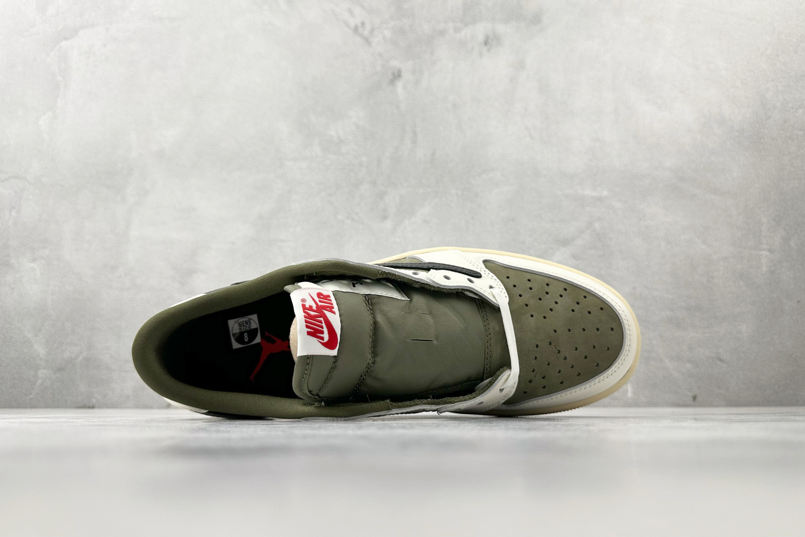 全新版本升级 Travis Scott x Jordan Air Jordan 1 倒钩 8.0 Low ”Medium Olive” 米绿 DM7866-200-莆田鞋,莆田鞋货源,高仿鞋,高仿鞋货源,安福档口,莆田高仿鞋,莆田鞋批发,高仿鞋批发,莆田高仿运动鞋,高仿运动鞋,莆田运动鞋 全新版本升级 Travis Scott x Jordan Air Jordan 1 倒钩 8.0 Low ”Medium Olive” 米绿 DM7866-200
