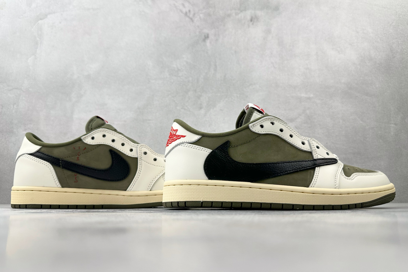 全新版本升级 Travis Scott x Jordan Air Jordan 1 倒钩 8.0 Low ”Medium Olive” 米绿 DM7866-200-莆田鞋,莆田鞋货源,高仿鞋,高仿鞋货源,安福档口,莆田高仿鞋,莆田鞋批发,高仿鞋批发,莆田高仿运动鞋,高仿运动鞋,莆田运动鞋 全新版本升级 Travis Scott x Jordan Air Jordan 1 倒钩 8.0 Low ”Medium Olive” 米绿 DM7866-200