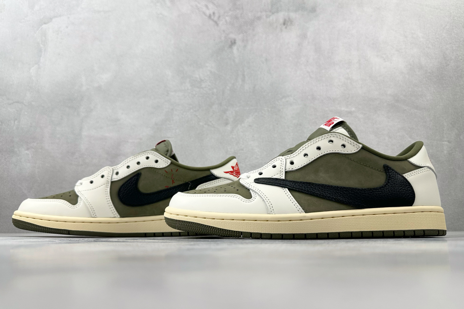 全新版本升级 Travis Scott x Jordan Air Jordan 1 倒钩 8.0 Low ”Medium Olive” 米绿 DM7866-200-莆田鞋,莆田鞋货源,高仿鞋,高仿鞋货源,安福档口,莆田高仿鞋,莆田鞋批发,高仿鞋批发,莆田高仿运动鞋,高仿运动鞋,莆田运动鞋 全新版本升级 Travis Scott x Jordan Air Jordan 1 倒钩 8.0 Low ”Medium Olive” 米绿 DM7866-200