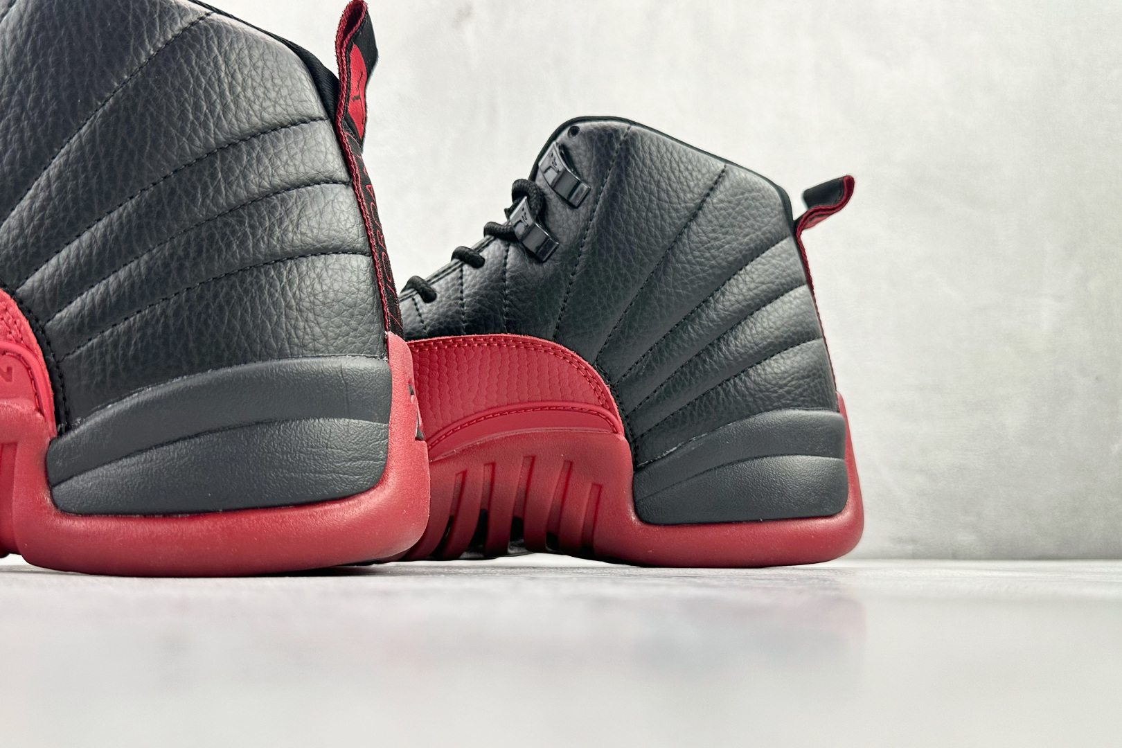 Jordan Air Jordan 12 Retro Flu Game “病倒”黑红色 2025年版 CT8013-002-莆田鞋,莆田鞋货源,高仿鞋,高仿鞋货源,安福档口,莆田高仿鞋,莆田鞋批发,高仿鞋批发,莆田高仿运动鞋,高仿运动鞋,莆田运动鞋 Jordan Air Jordan 12 Retro Flu Game “病倒”黑红色 2025年版 CT8013-002