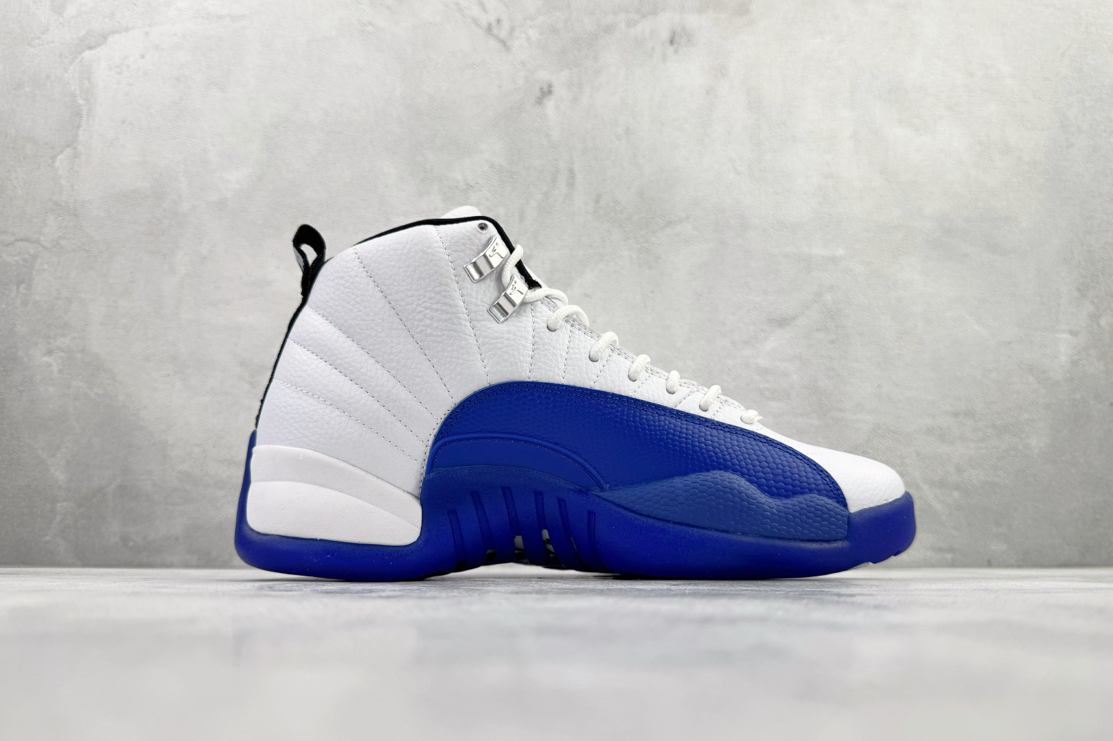 Jordan Air Jordan 12 白蓝 CT8013-140 Jordan Air Jordan 12 白蓝 CT8013-140