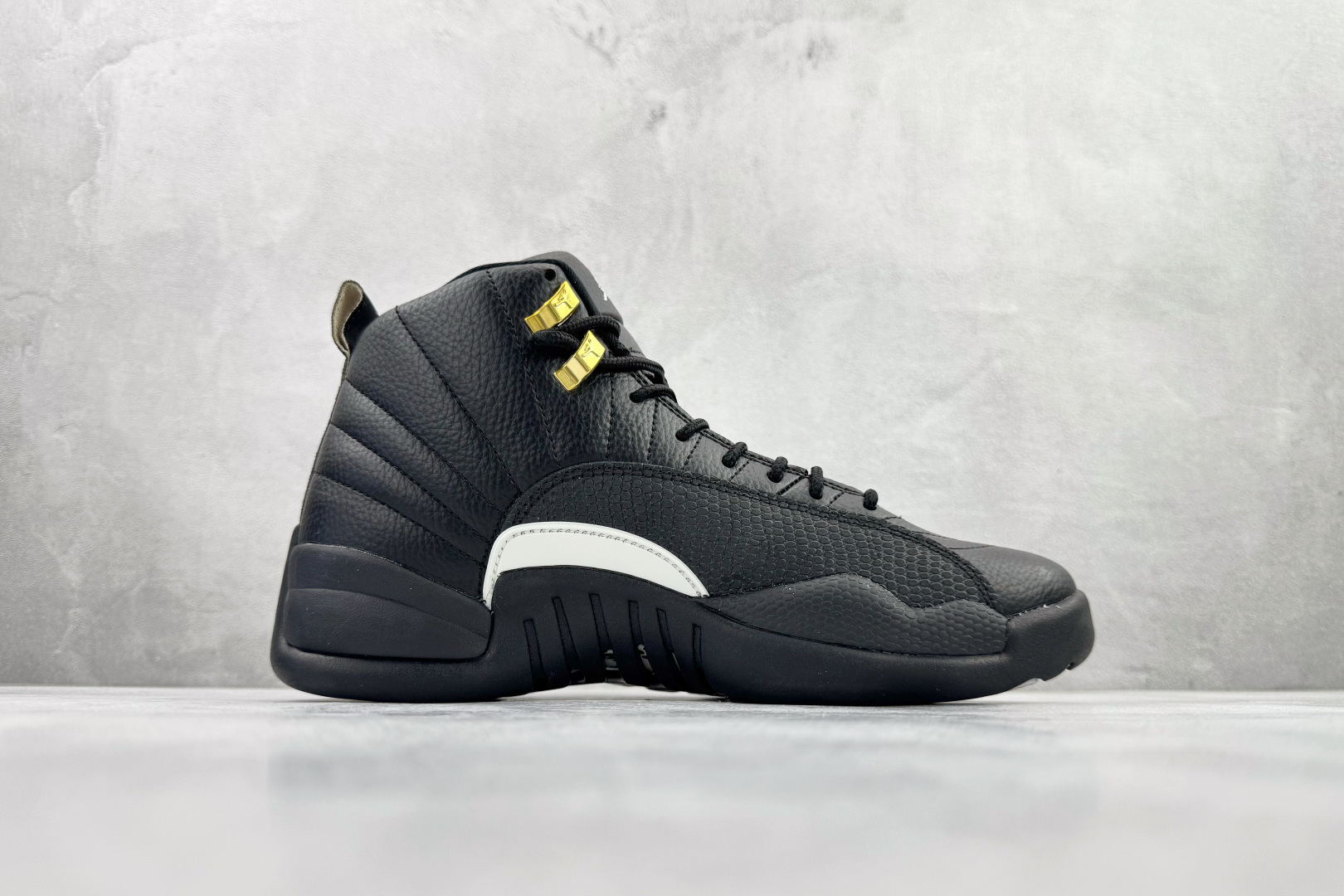 Jordan Air Jordan 12 Retro 黑金 130690-013