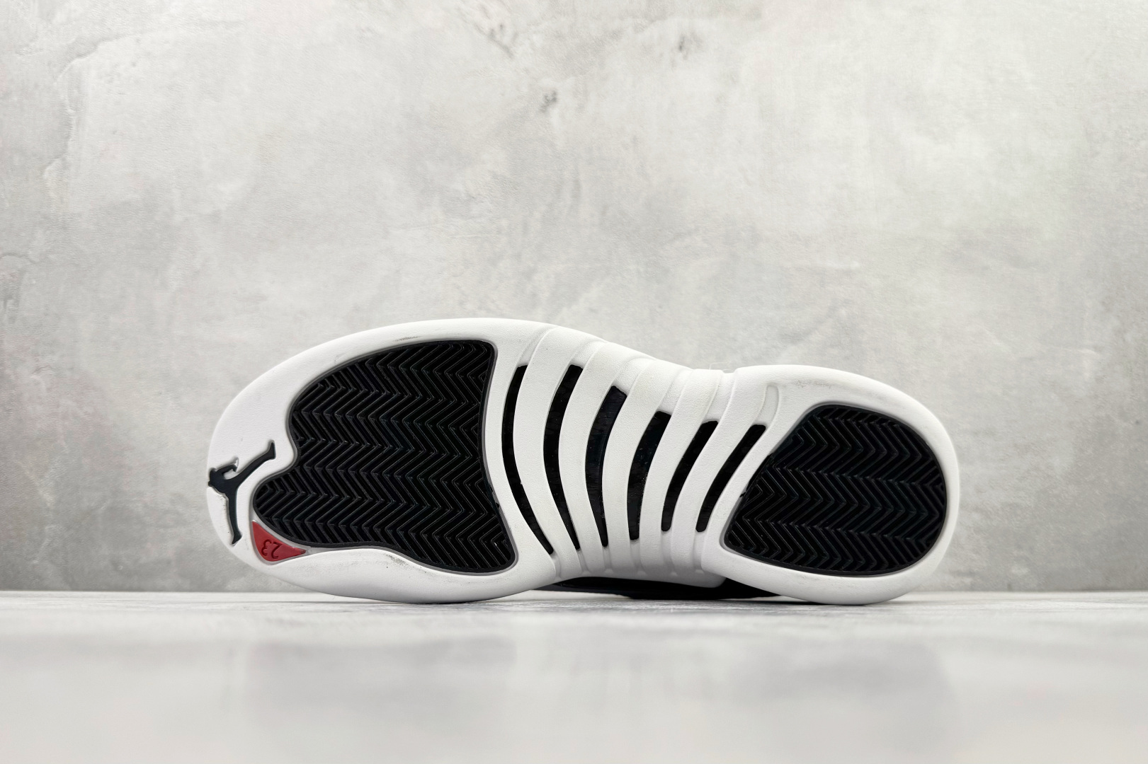 Jordan Air Jordan 12 白黑 ct8013-006 Jordan Air Jordan 12 白黑 ct8013-006