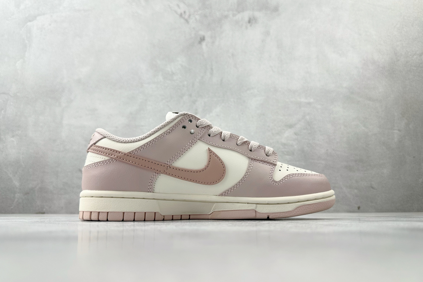 Nike Dunk Low 柔雾粉 IM6572-602