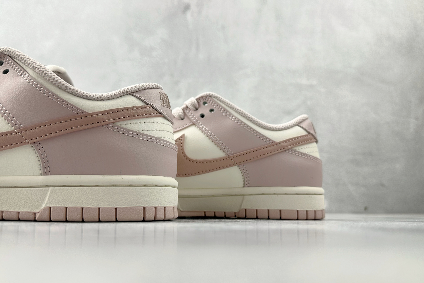 Nike Dunk Low 柔雾粉 IM6572-602