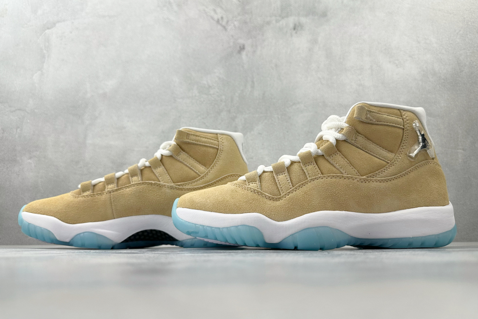 口碑神作 Jordan Air Jordan 11 Retro ”H-TOWN” 北美限定 白蓝 IO8960-707