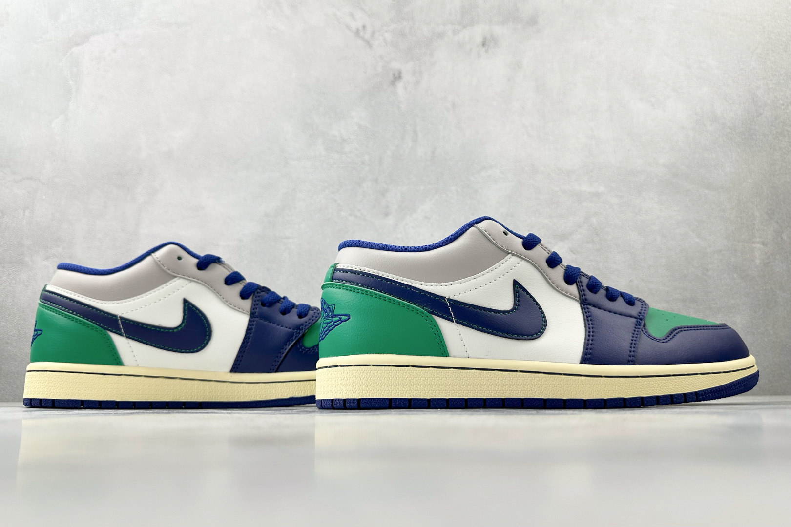 Jordan Air Jordan 1 Low 蓝绿白 553558-147 Jordan Air Jordan 1 Low 蓝绿白 553558-147