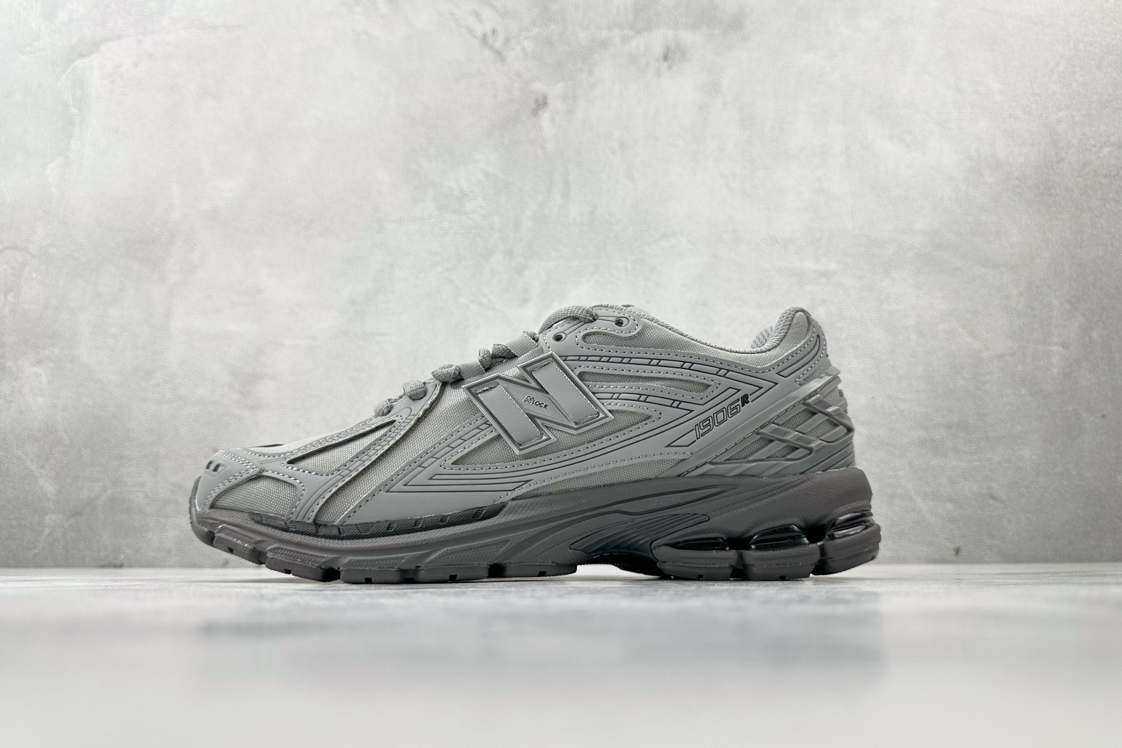 纯原出品 New Balance NB 1906R 灰色 U1906RJR