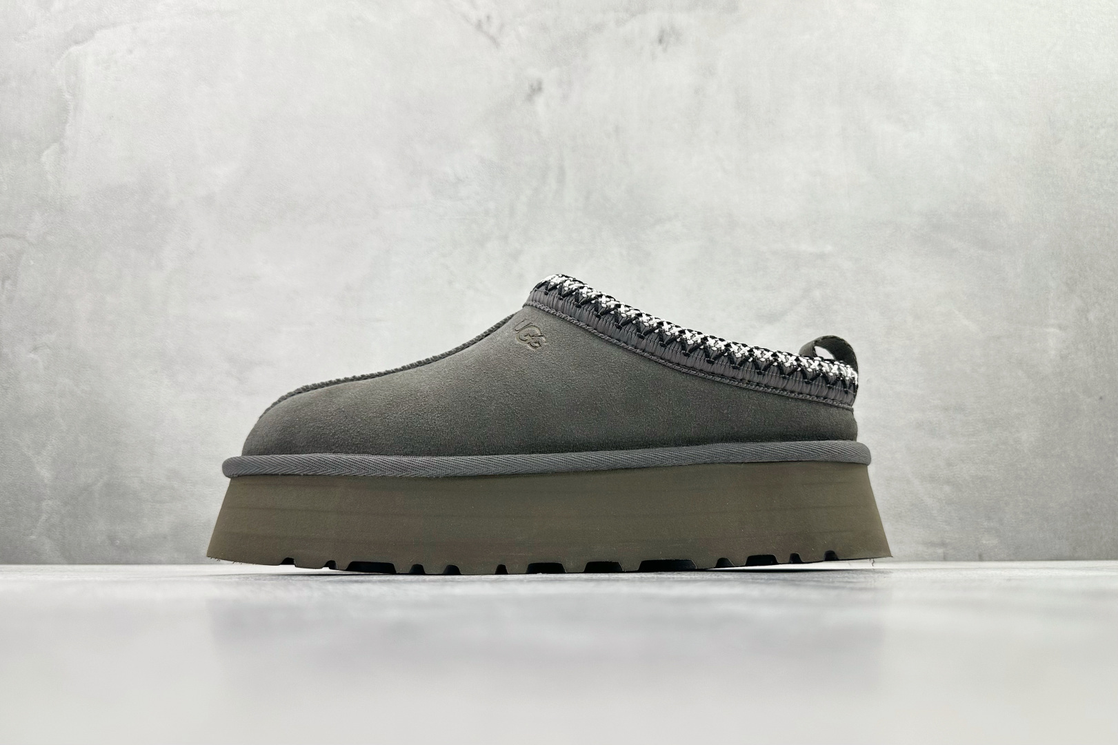 UGG Tazz 灰色 1122553-GREY UGG Tazz 灰色 1122553-GREY