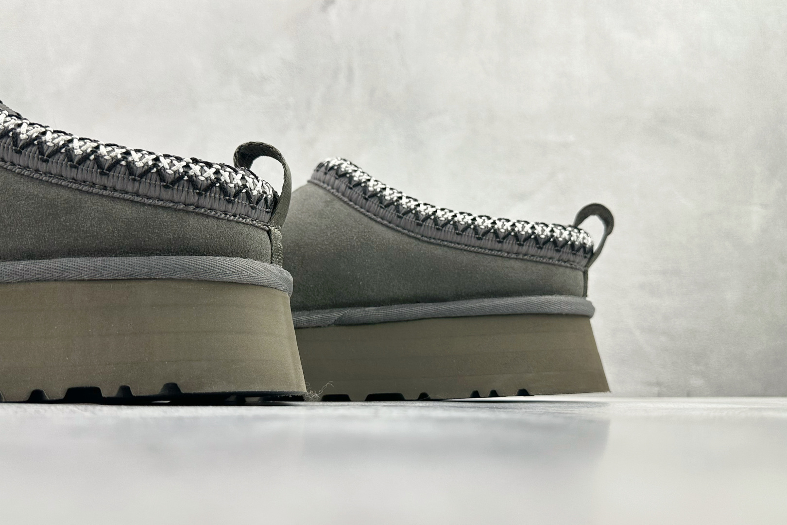 UGG Tazz 灰色 1122553-GREY UGG Tazz 灰色 1122553-GREY