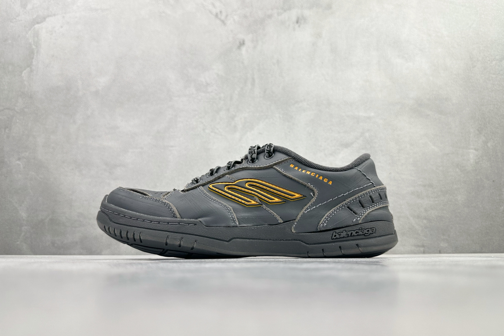 PK 【纯原】 全新工厂开发 Balenciaga巴黎世家 Hamptons Worn-Out 灰色货号