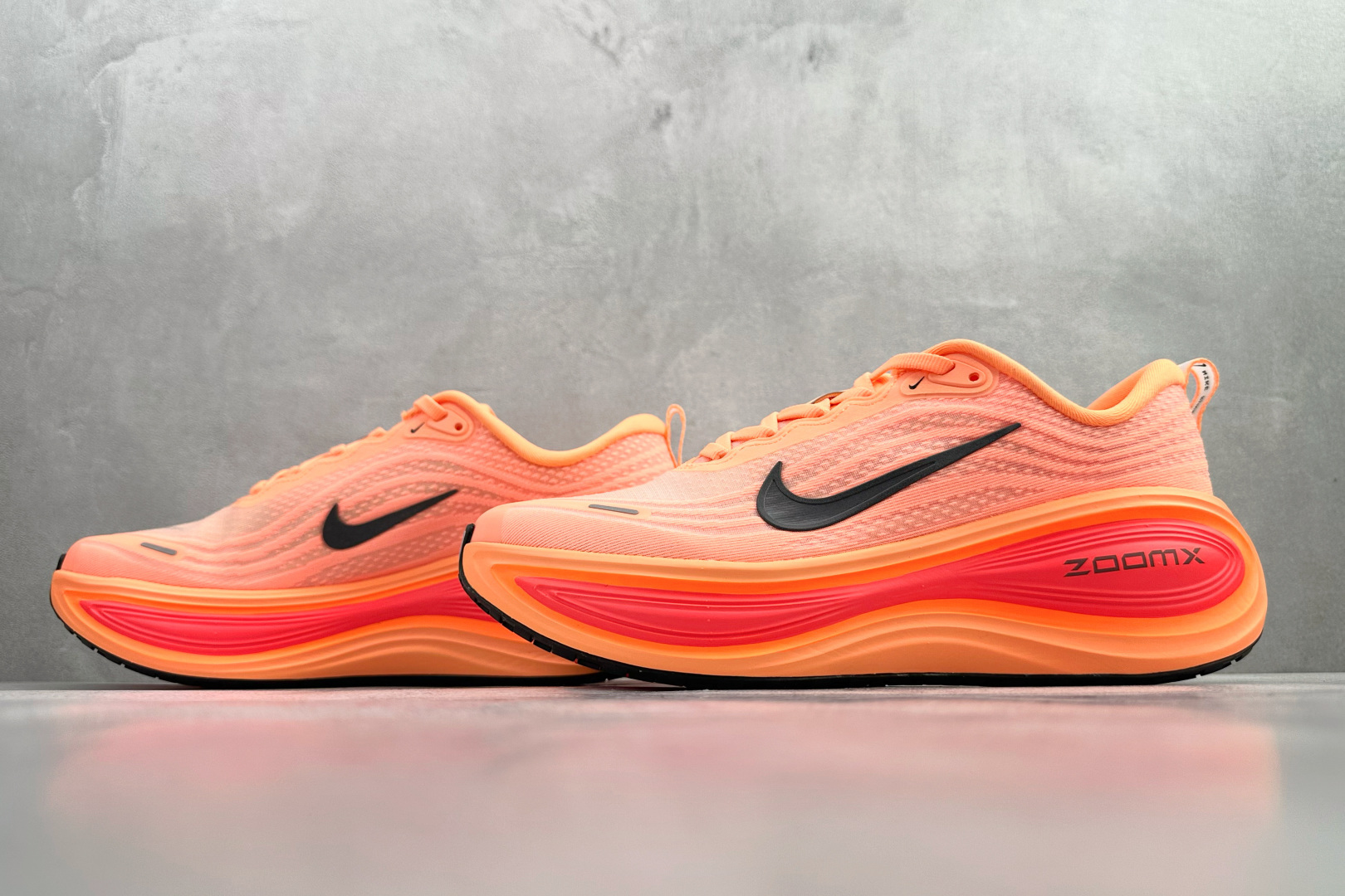 GT 【纯原】全套数据私模 Nike Vomero Plus 橙色货号：HV8150-801尺码：39 