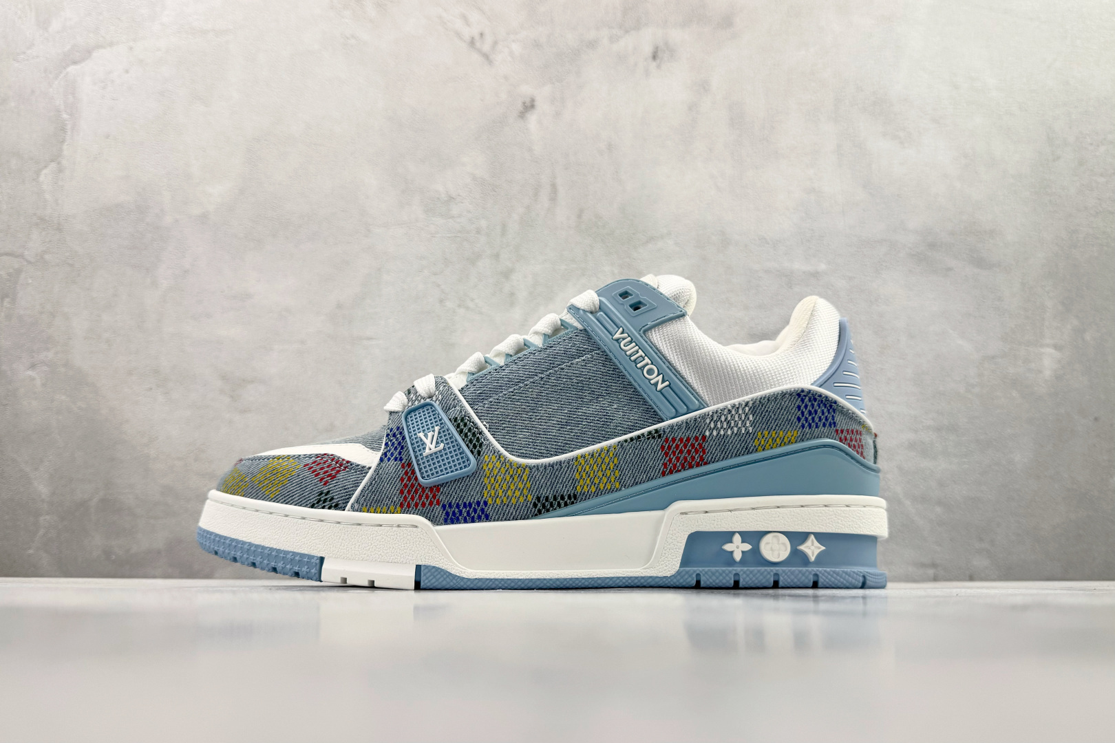 顶级纯原 LOUIS VUITTTrainer 蓝色 1AHCYB 顶级纯原 LOUIS VUITTTrainer 蓝色 1AHCYB