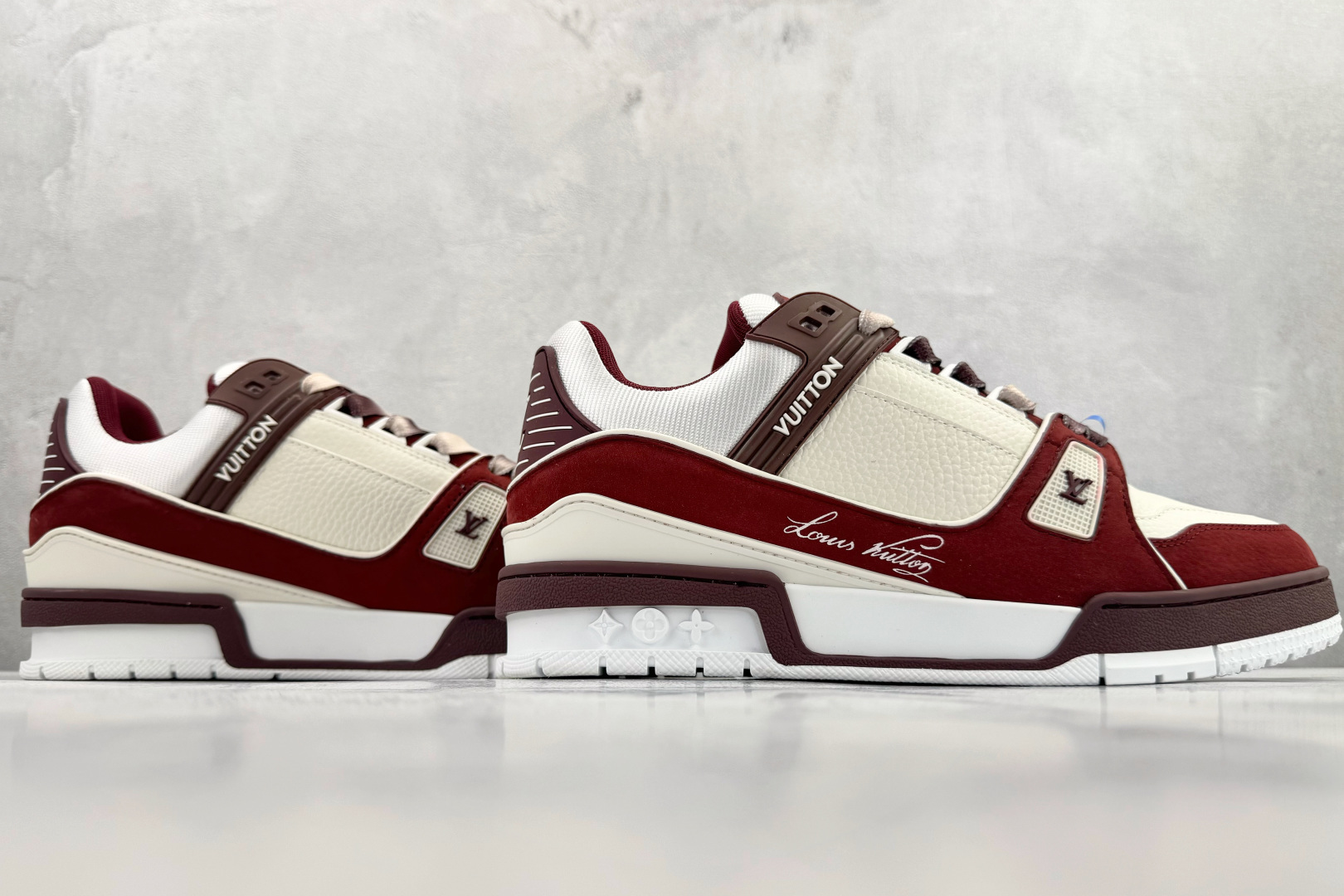 顶级纯原 LOUIS VUITTTrainer 红色 1ADHBO