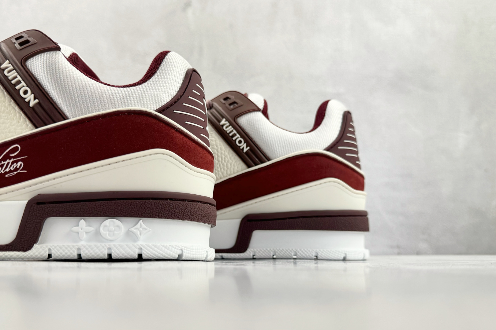 顶级纯原 LOUIS VUITTTrainer 红色 1ADHBO