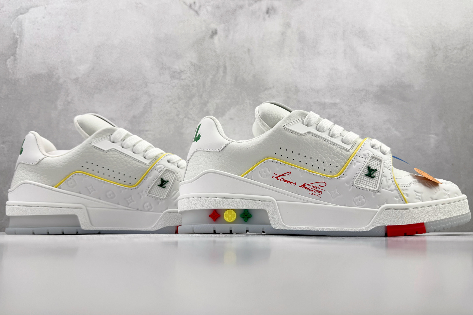 顶级纯原 LOUIS VUITTTrainer 白黄蓝 1AHPJS 顶级纯原 LOUIS VUITTTrainer 白黄蓝 1AHPJS