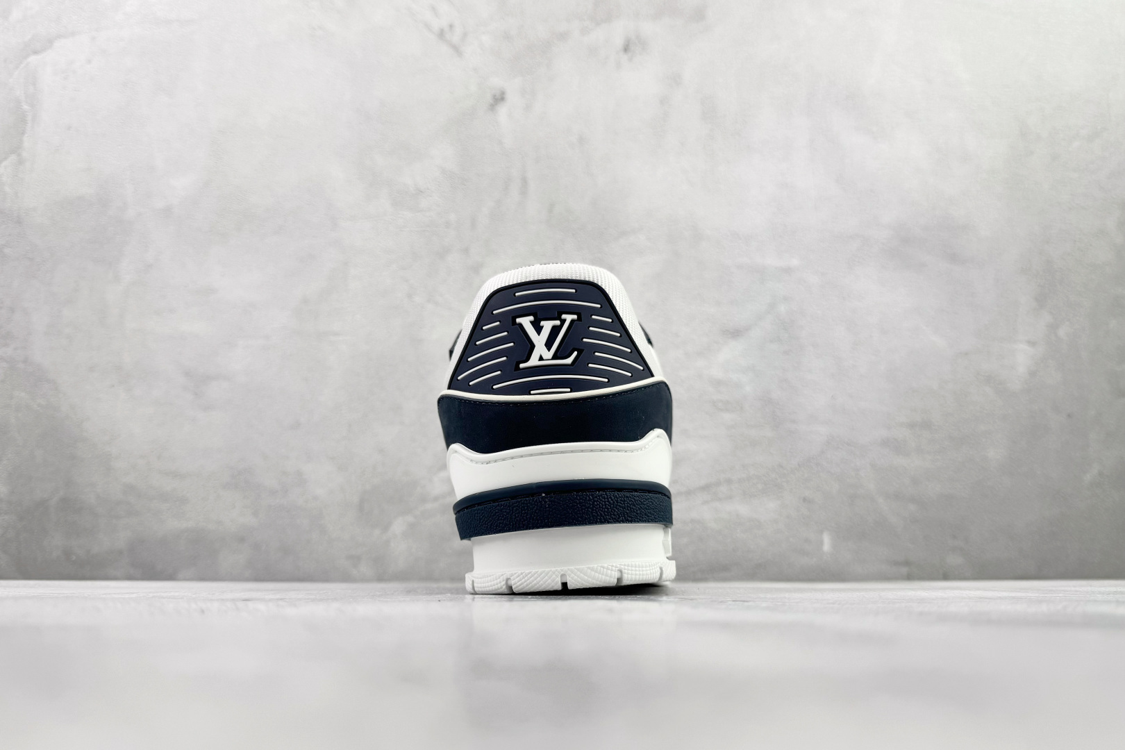 顶级纯原 LOUIS VUITTTrainer 白蓝色 1ADHCQ