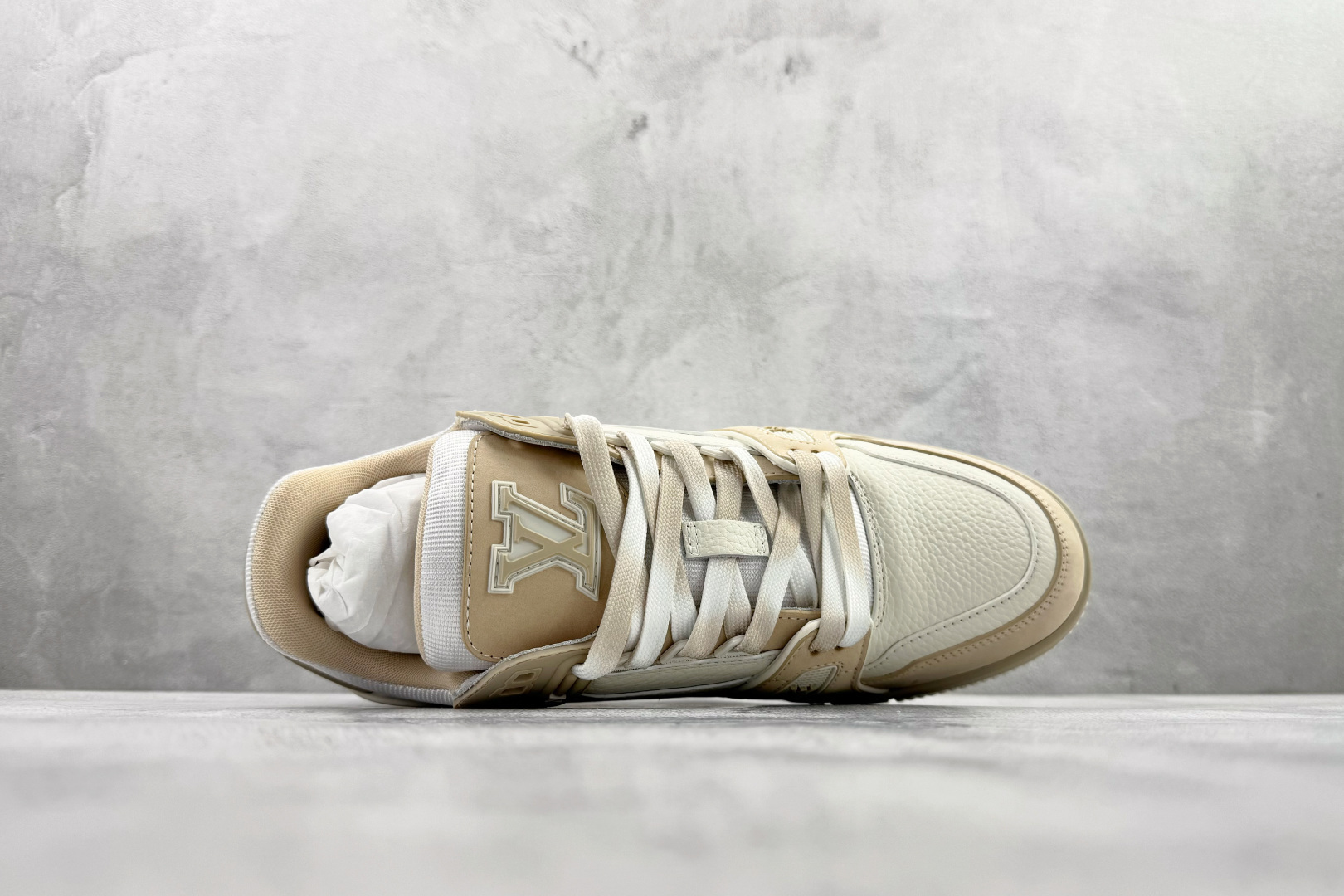 顶级纯原 LOUIS VUITTTrainer 米绿了 1ADHF6