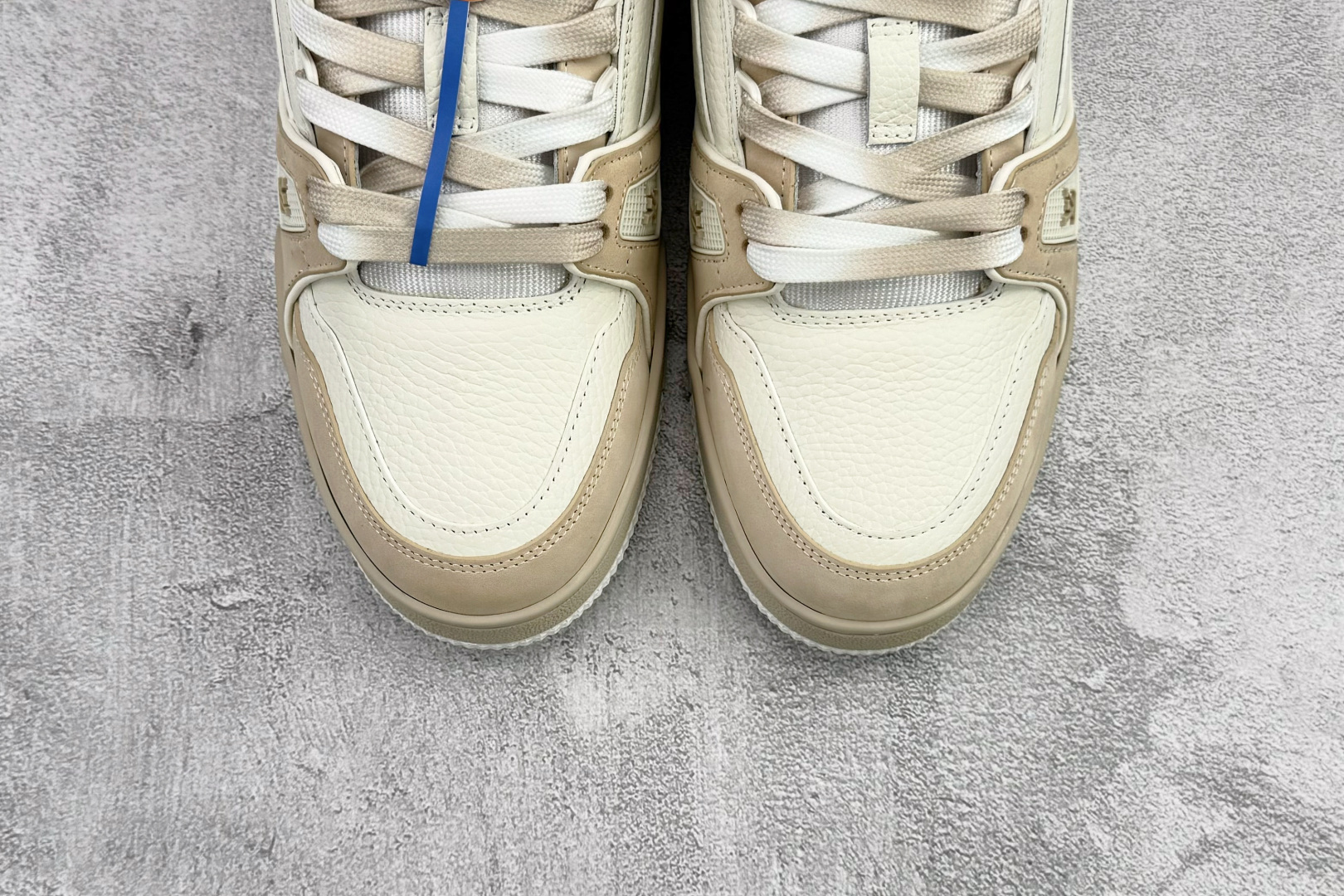 顶级纯原 LOUIS VUITTTrainer 米绿了 1ADHF6