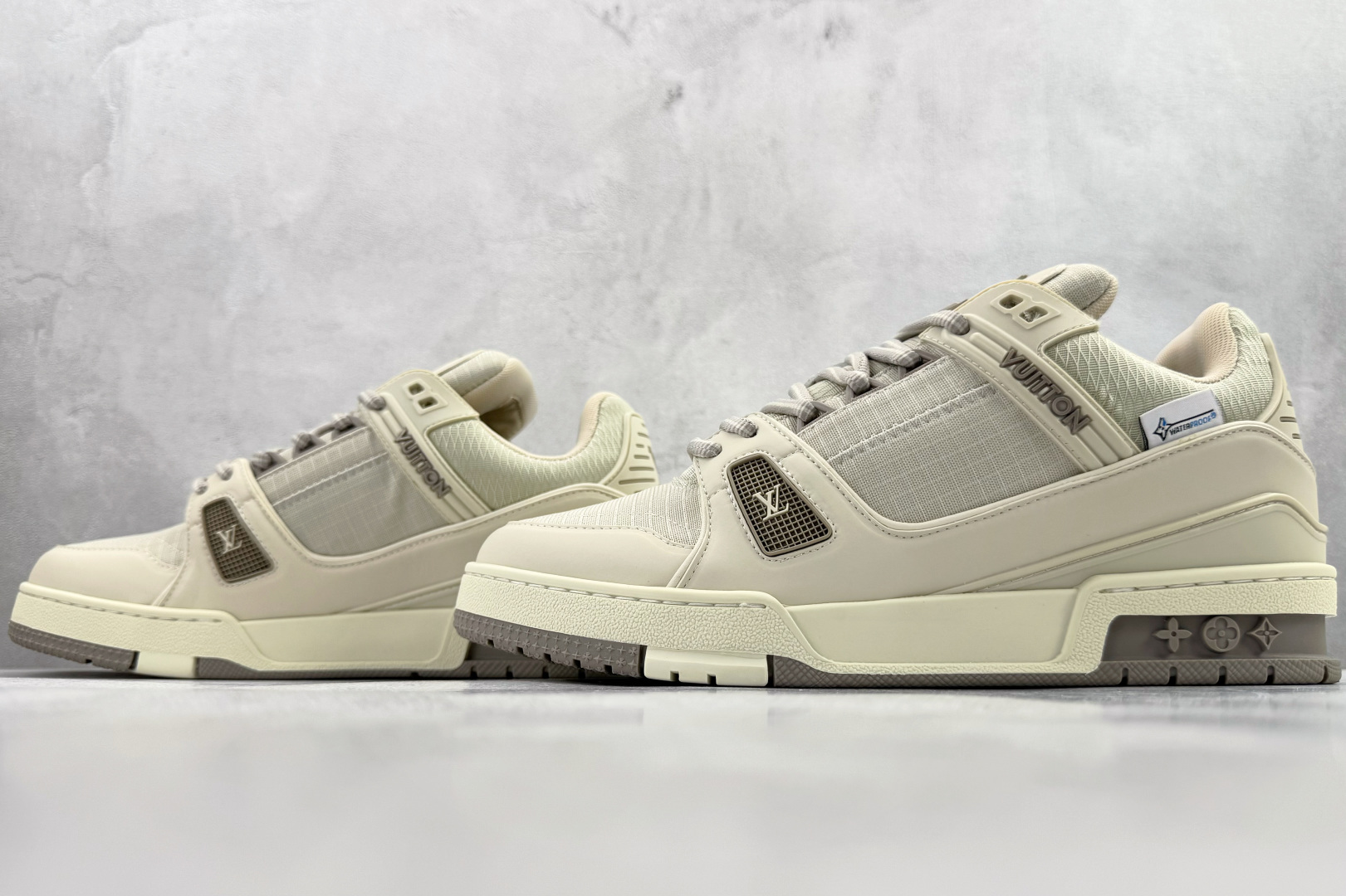 顶级纯原 LOUIS VUITTSKI滑雪系列 SS26 Trainer 米色 1ADEWF