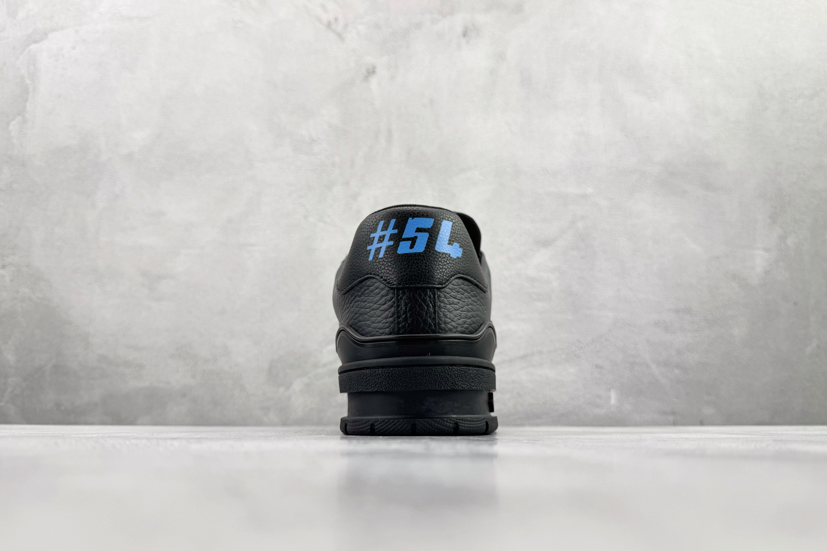 顶级纯原 LOUIS VUITTTrainer 黑色 1AHDW4 顶级纯原 LOUIS VUITTTrainer 黑色 1AHDW4