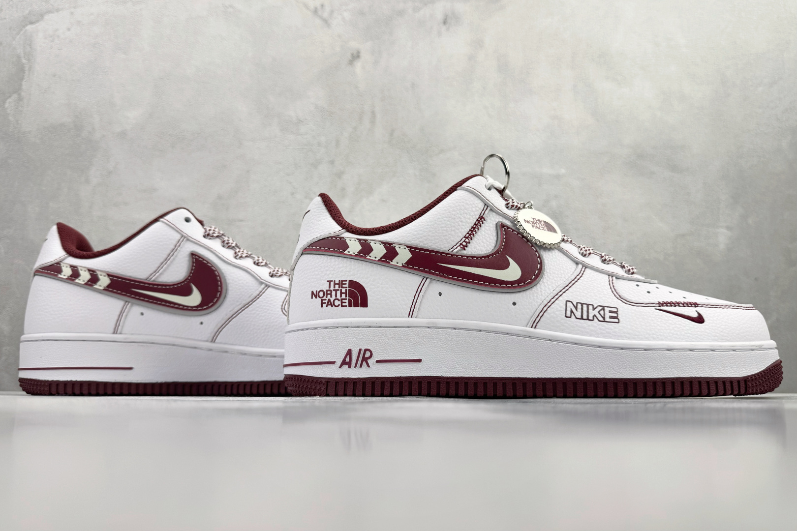 Nike Air Force 1'07 LX 白红 CD4487-100