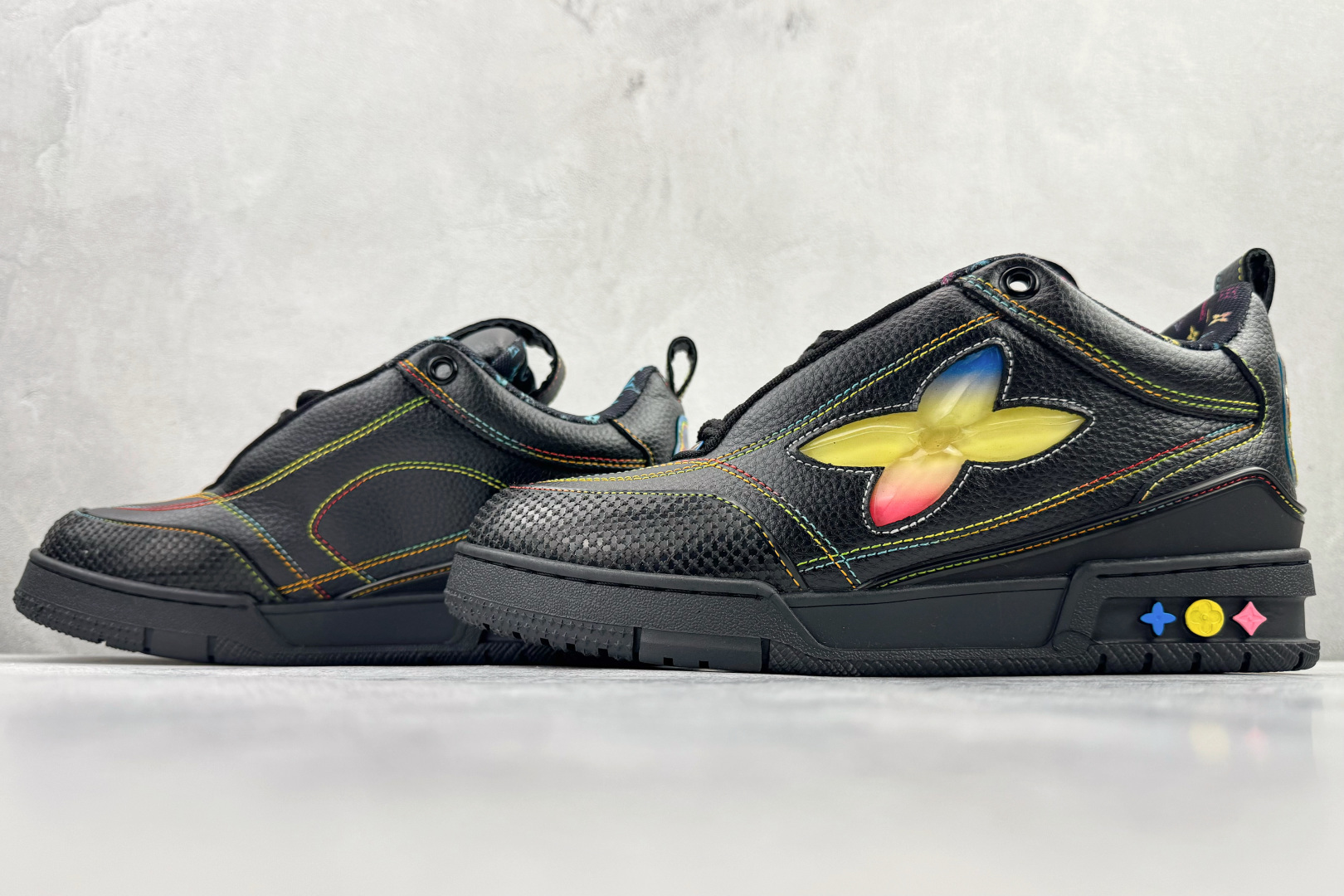 LOUIS VUITTSkate 黑色 1AH593-莆田鞋,莆田鞋货源,高仿鞋,高仿鞋货源,安福档口,莆田高仿鞋,莆田鞋批发,高仿鞋批发,莆田高仿运动鞋,高仿运动鞋,莆田运动鞋 LOUIS VUITTSkate 黑色 1AH593