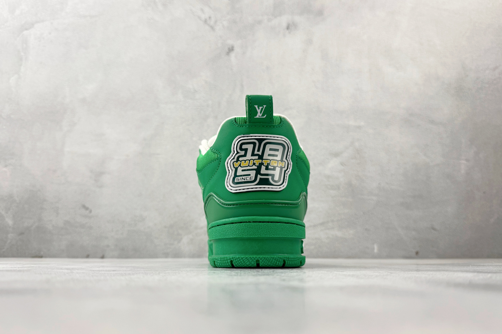LOUIS VUITTSkate 绿色 1AHDC9-莆田鞋,莆田鞋货源,高仿鞋,高仿鞋货源,安福档口,莆田高仿鞋,莆田鞋批发,高仿鞋批发,莆田高仿运动鞋,高仿运动鞋,莆田运动鞋 LOUIS VUITTSkate 绿色 1AHDC9