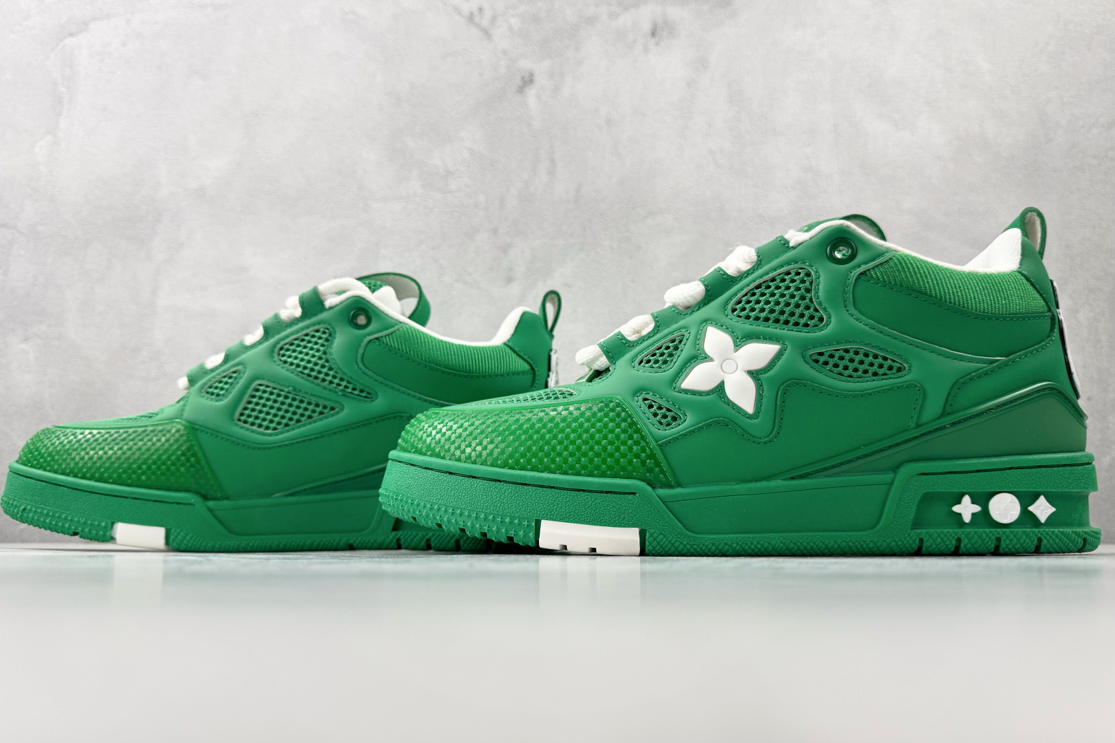 LOUIS VUITTSkate 绿色 1AHDC9-莆田鞋,莆田鞋货源,高仿鞋,高仿鞋货源,安福档口,莆田高仿鞋,莆田鞋批发,高仿鞋批发,莆田高仿运动鞋,高仿运动鞋,莆田运动鞋 LOUIS VUITTSkate 绿色 1AHDC9