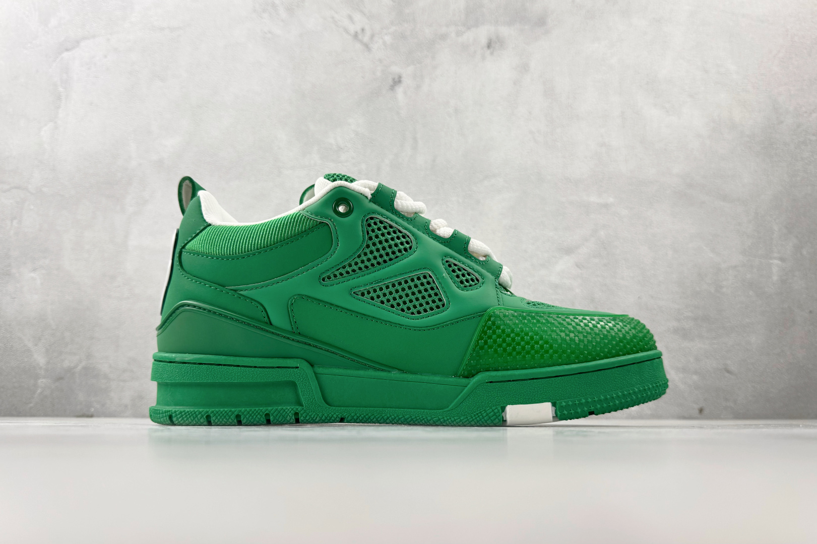 LOUIS VUITTSkate 绿色 1AHDC9-莆田鞋,莆田鞋货源,高仿鞋,高仿鞋货源,安福档口,莆田高仿鞋,莆田鞋批发,高仿鞋批发,莆田高仿运动鞋,高仿运动鞋,莆田运动鞋 LOUIS VUITTSkate 绿色 1AHDC9