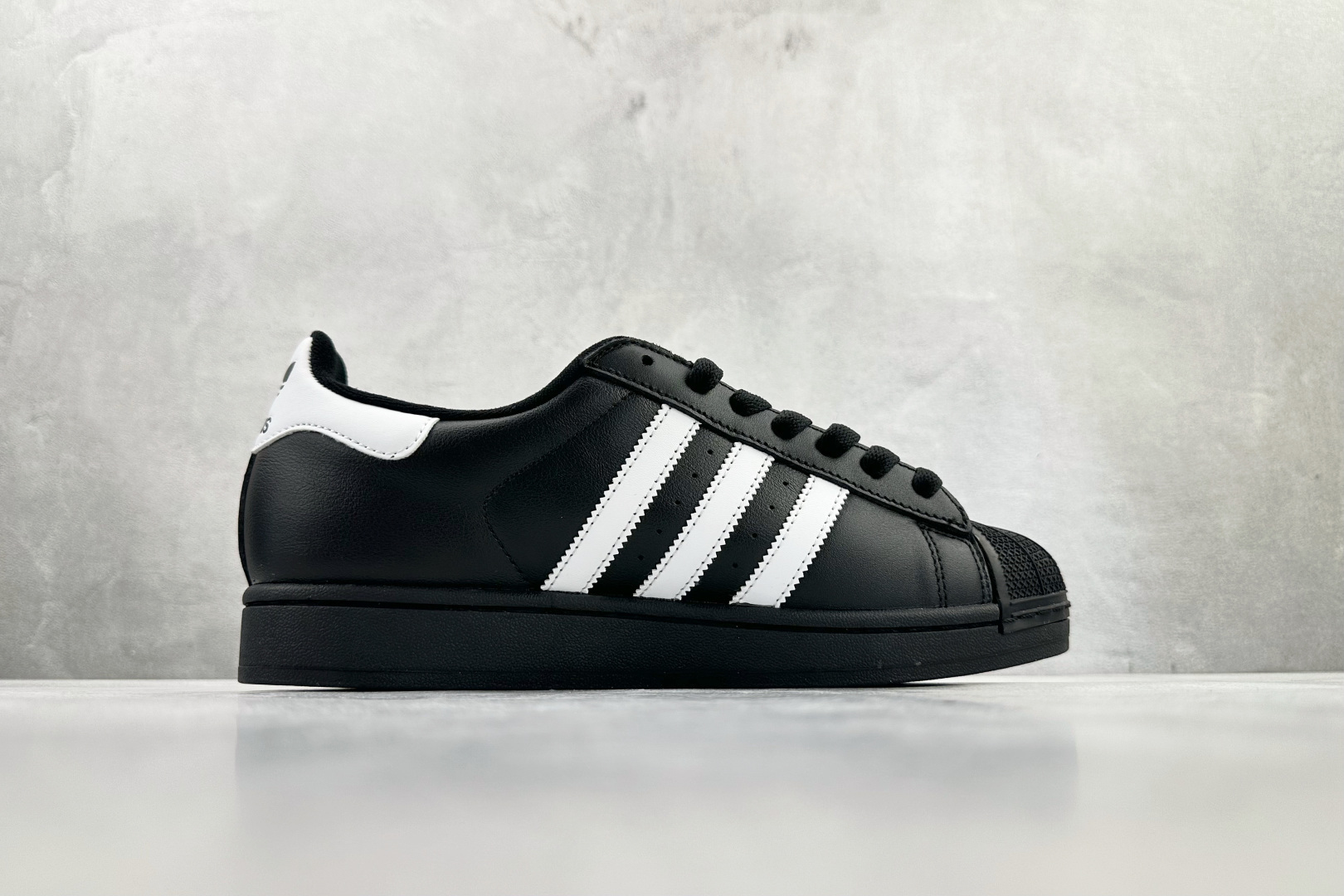 adidoriginals Superstar 2 黑白 JI0079