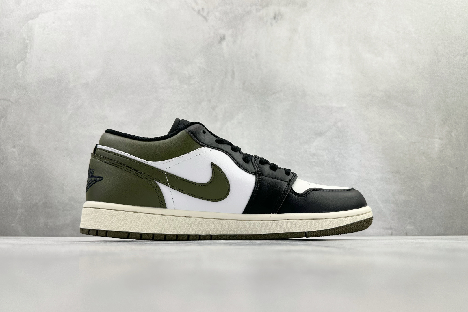 Jordan Air Jordan 1 Low 新黑绿脚趾 553560-092