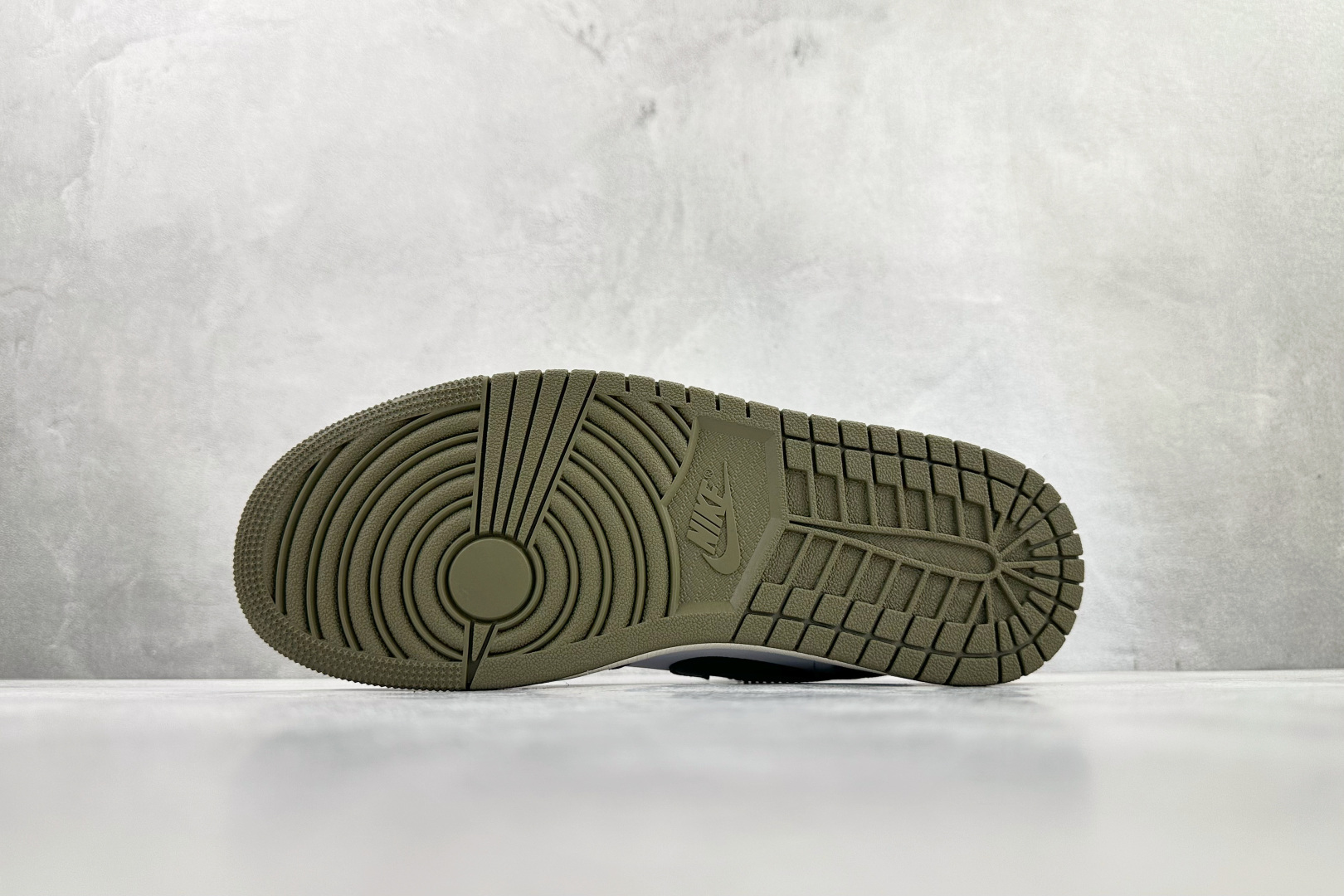 Jordan Air Jordan 1 Low 新黑绿脚趾 553560-092